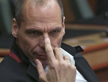 Γιάνης Βαρουφάκης: «Κιτς αρχαιολαγνική αφήγηση με Τρανσφόρμερς και Νίντζα »